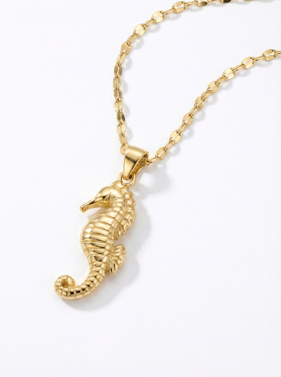 Curled Seahorse pendant — LCP