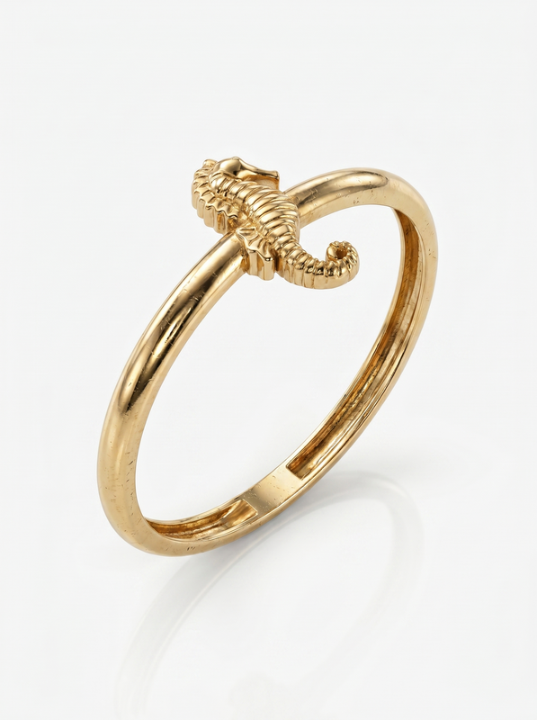 Curled Seahorse Gold Ring
