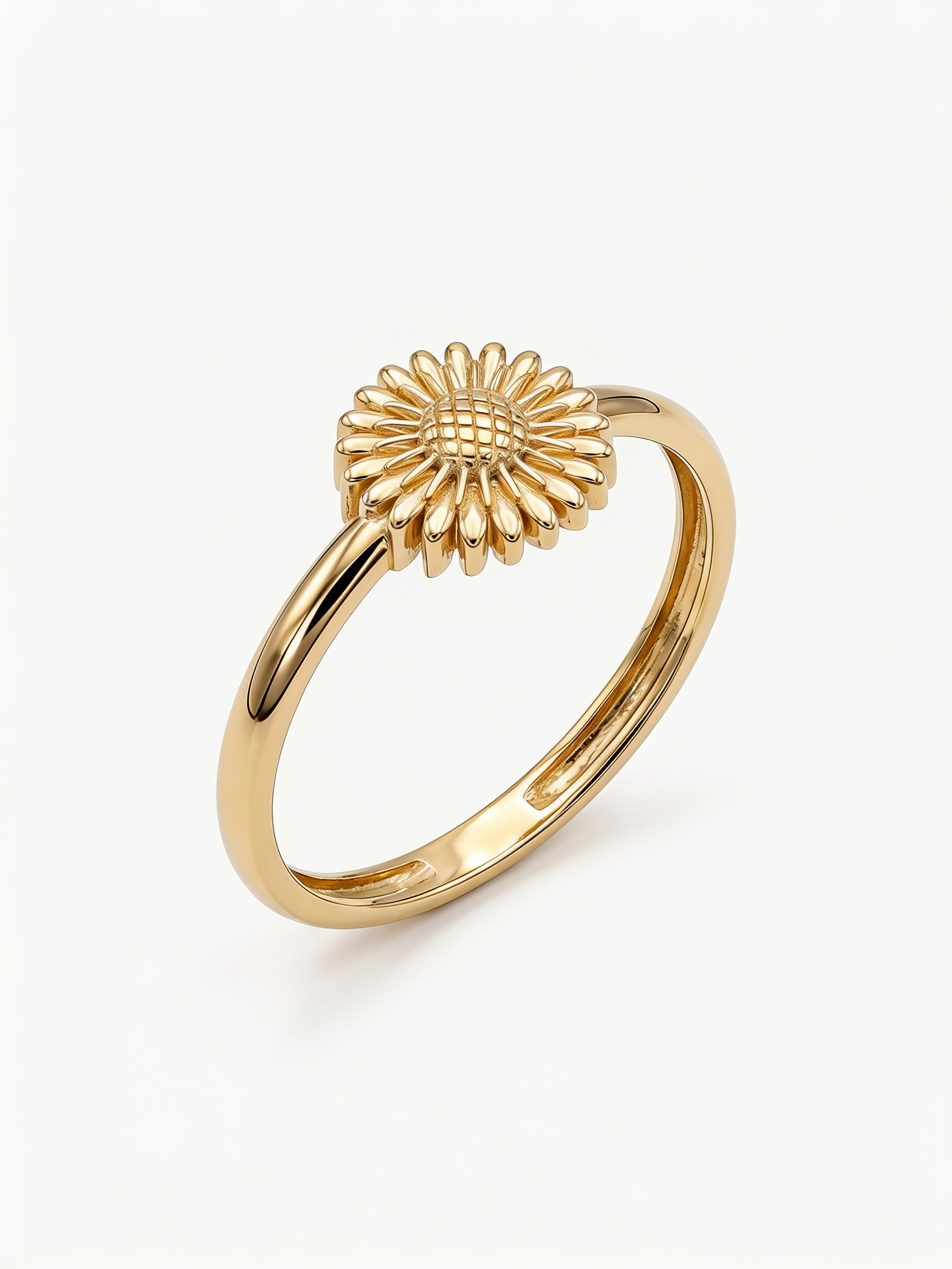Sitting Teddy Bear Gold Ring