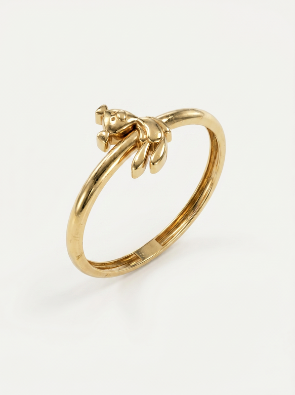 Sitting Teddy Bear Gold Ring