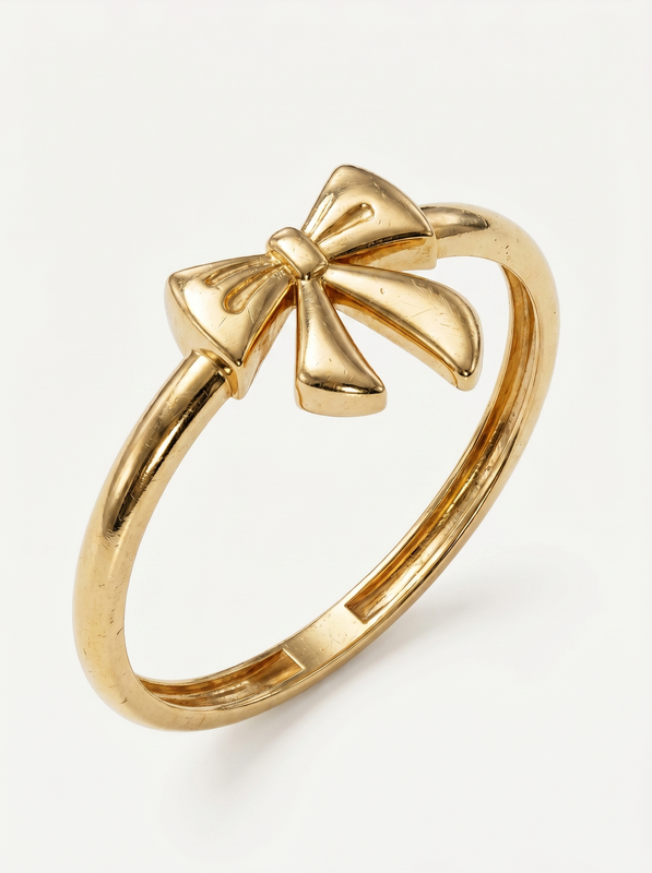 Waving Teddy Bear Gold Ring