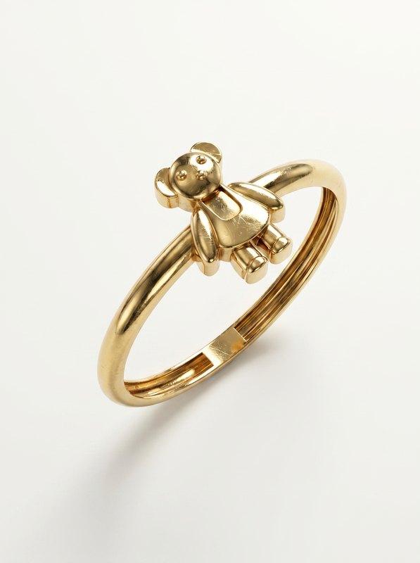 Sitting Textured Bear Gold Ring