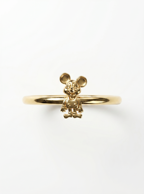 Leaf Clover Gold Ring — Top View